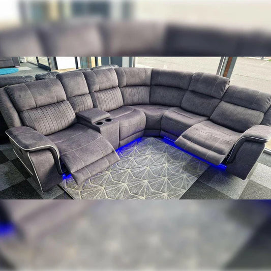 Hannah Corner Entertaintment Recliner with built in speakers